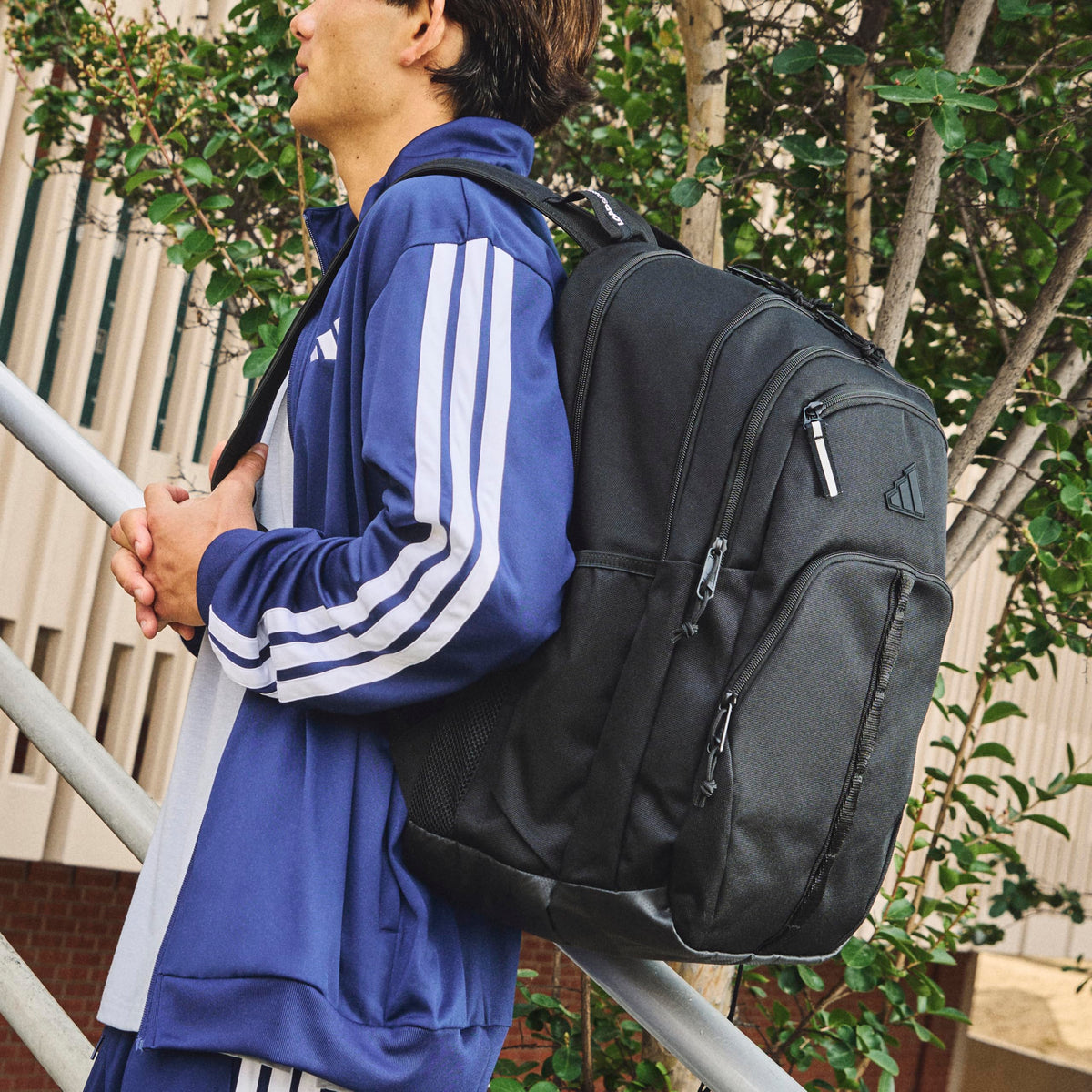 School Backpack 37L Q244435