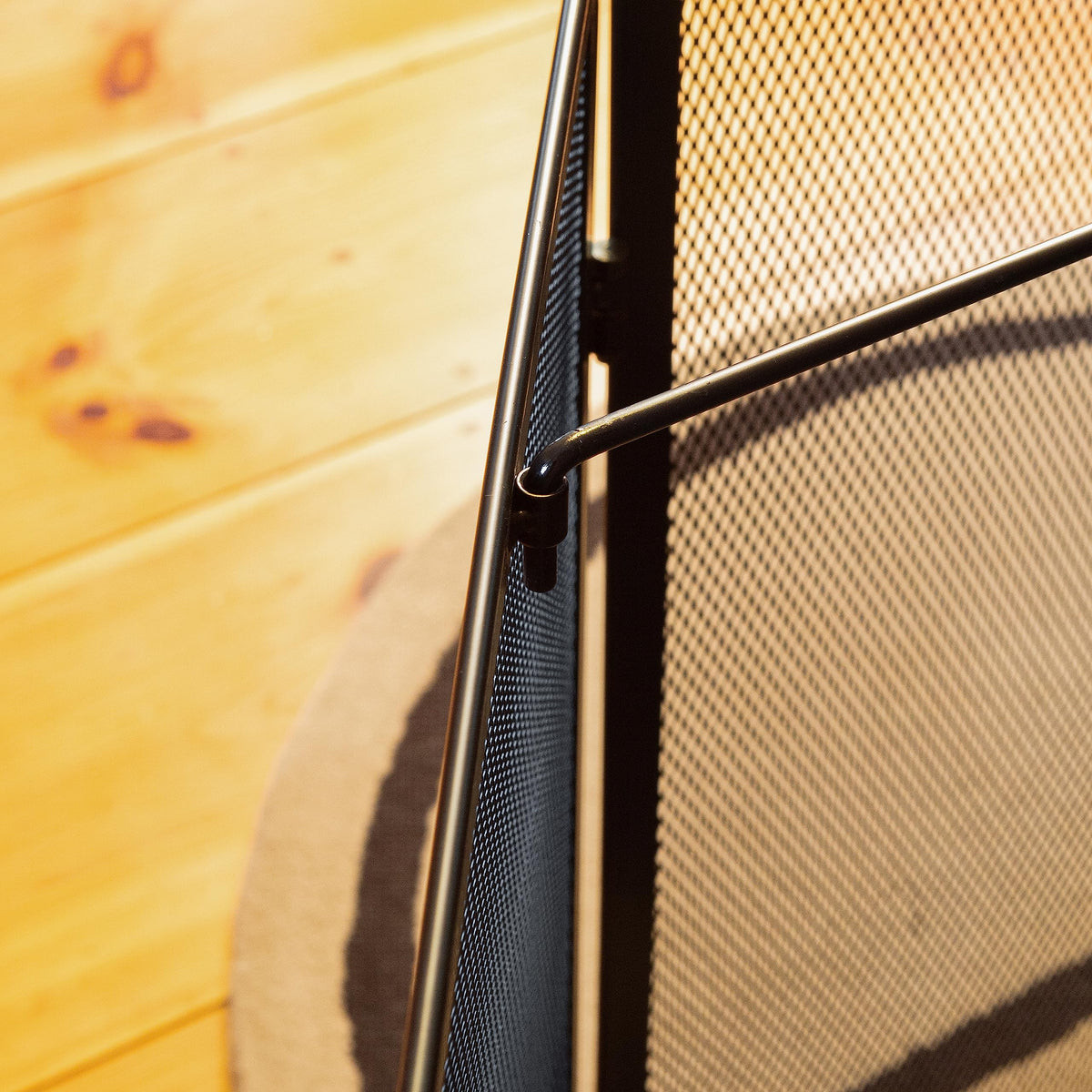 Three-Fold Child Guard for Wood and Pellet Stoves D723979